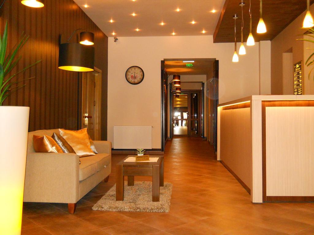 Pensiunea Lido Piatra Neamt Luaran gambar