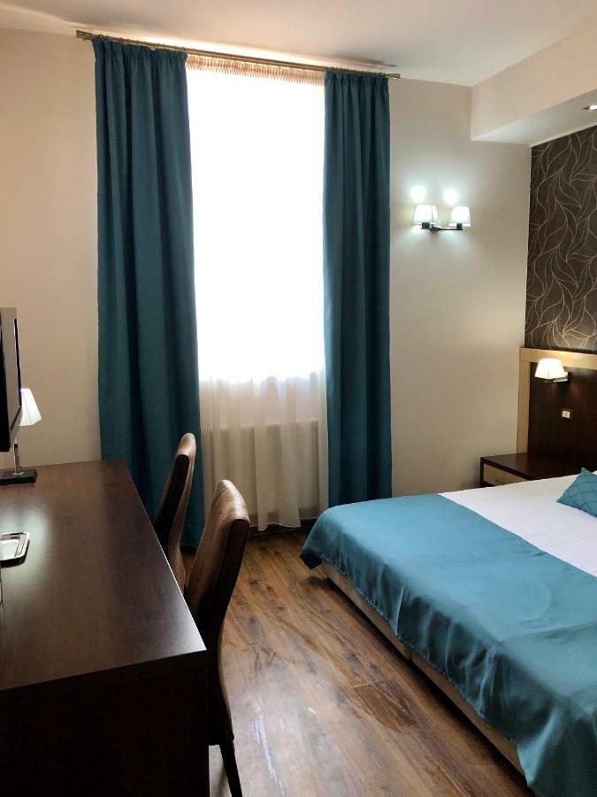 Pensiunea Lido Piatra Neamt Luaran gambar