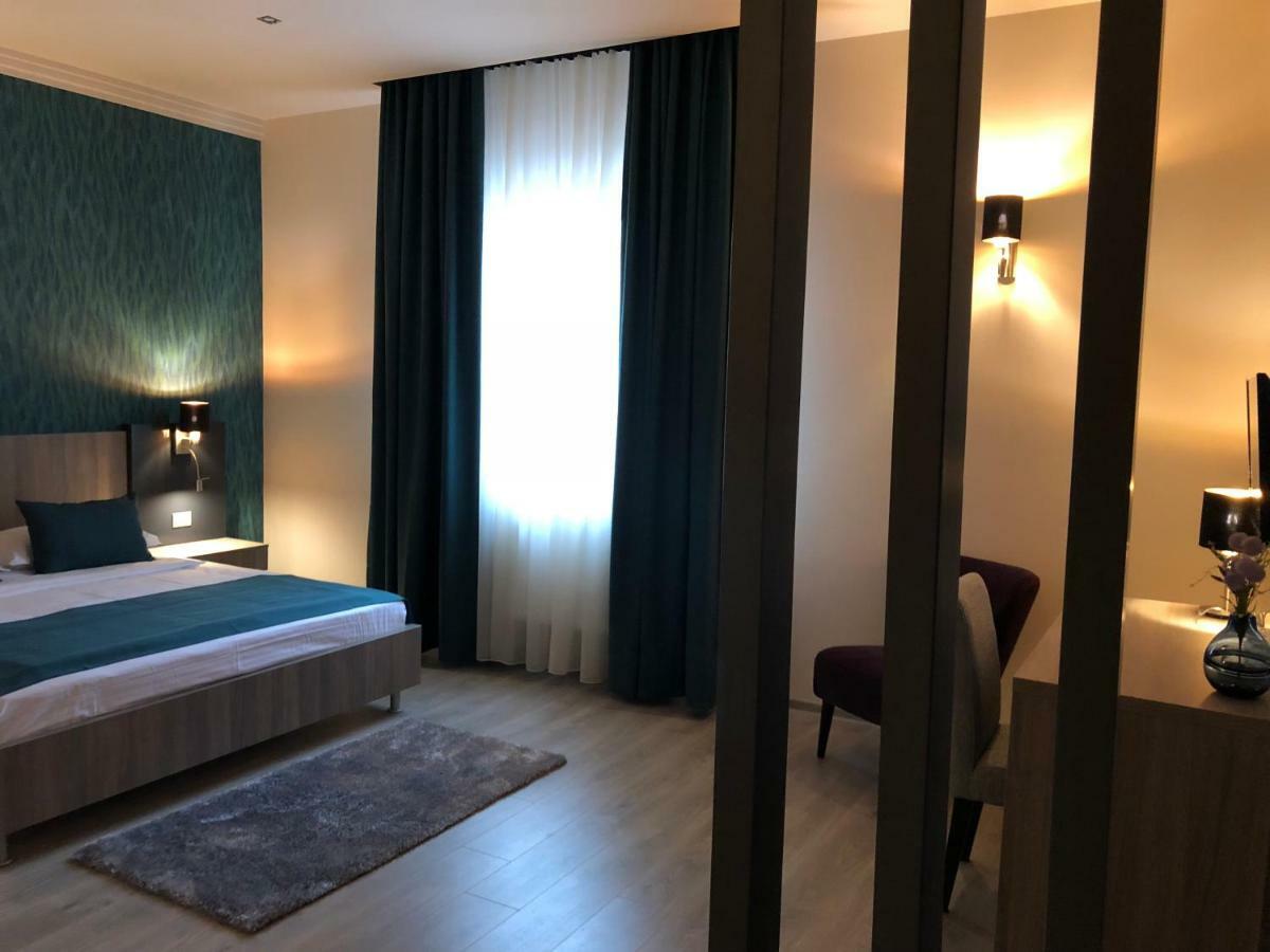 Pensiunea Lido Piatra Neamt Luaran gambar